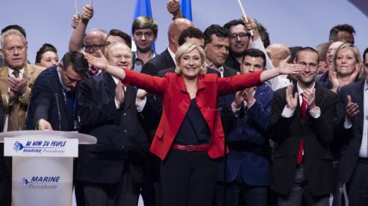 Marine Le Penová zosobňuje už odedávna krajní pravici