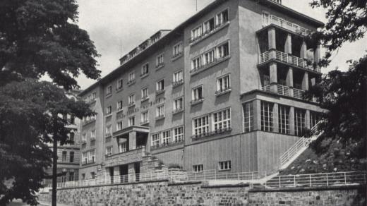 Domov důchodců karlovarské židovské obce ve 30. letech 20. století projektoval architekt Rudolf Wels