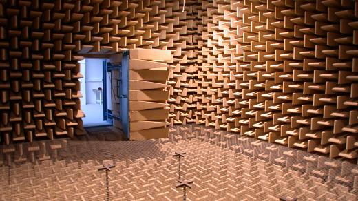 Mrtvá komora na ČVUT, nejtišší místo v Praze se používá k akustickým měřením 