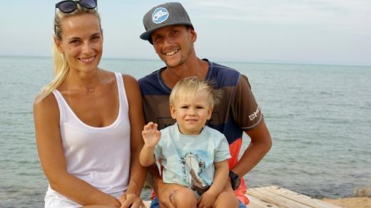 Lukáš Vogeltanz s manželkou Andreou a synem jsou v Egyptě šťastní