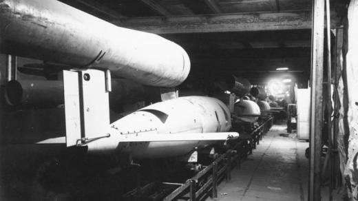 V halách se vyráběly rakety V1 a V2