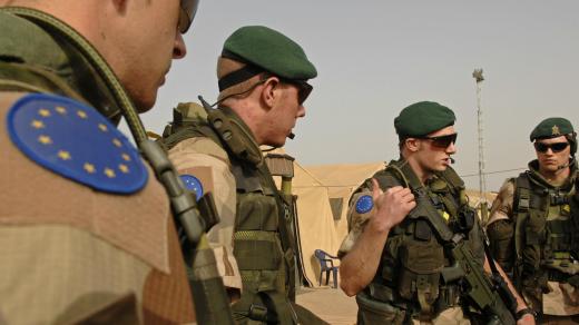 Vojáci mise EUFOR v Čadu
