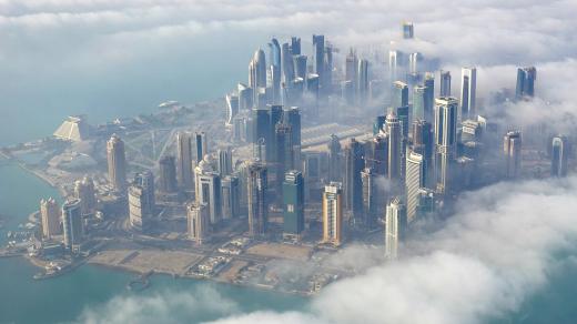Mraky nad katarským hlavním městem Dauhá