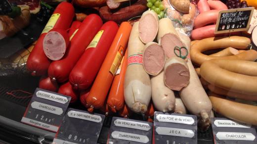 Metský salám mezi francouzskými uzeninami nenajdete