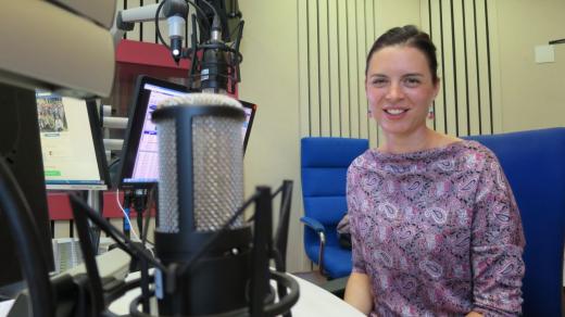 Andrea Nečasová, staniční sestra onkologického oddělení, získala Hradci Králové a zdejší Fakultní nemocnici cenné stříbro v soutěži Nej sestřička