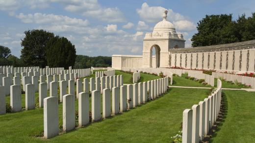 Na hřbitově Tyne Cot odpočívá na 12 tisíc vojáků Commonwealthu