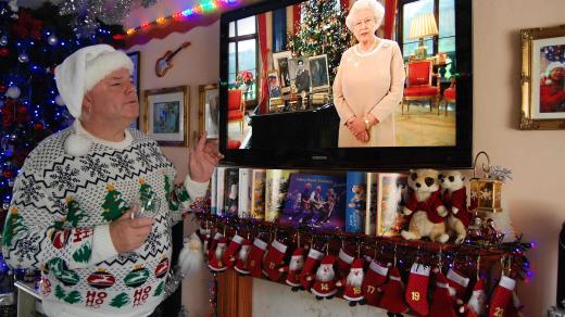 Andy Park miluje vánoční  poselství britské královny, pouští si je každý den