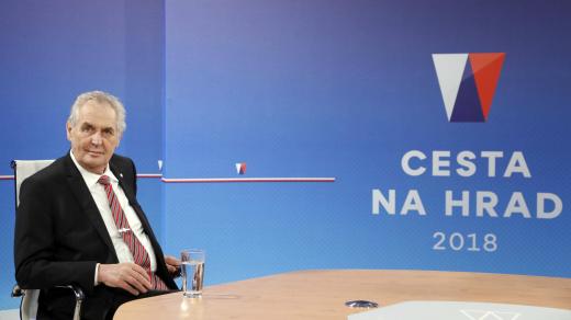 Prezidentský kandidát Miloš Zeman vystoupil v debatě TV Nova Cesta na Hrad