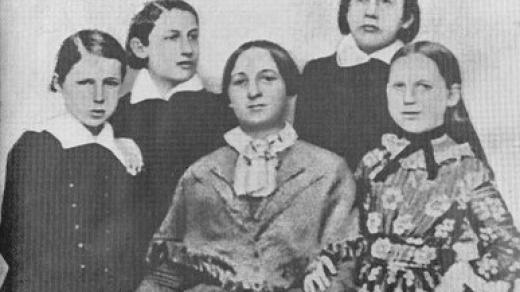 Božena Němcová s dětmi roku 1852