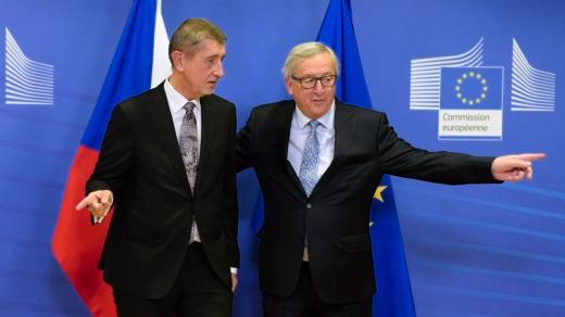 Český premiér Andrej Babiš se v Bruselu setkal s předsedou Evropské komise Jeanem-Claudem Junckerem (vpravo)