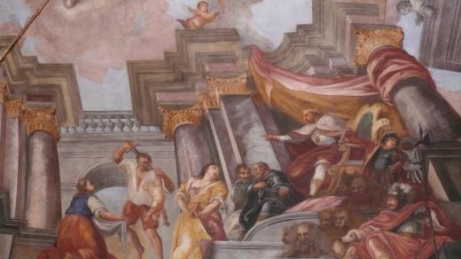 Šalamounův soud od J. A. Schöpfa zdobí strop obřadní síně