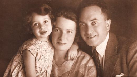 S maminkou Elisabeth, roz. Adlerovou, a otcem Hanušem Polachem, 1932