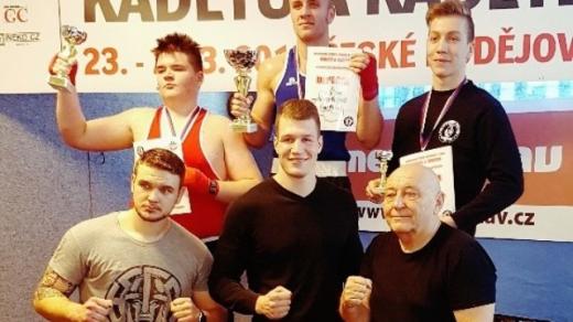 Boxerský klub Táty Němce v Českých Budějovicích hostil mistrovství republiky kadetů