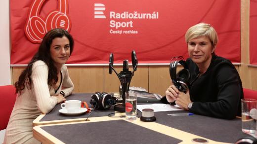 Kristiina Mäki hostem Kateřiny Neumannové na Radiožurnálu Sport
