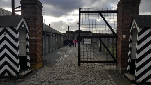 Branou dotábora v pevnosti Breendonk prošlo během nacistické okupace na čtyři tisíce vězňů. Přežila sotva polovina 