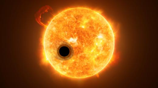Exoplaneta WASP-107b je plynný obr s nízkou hmotností na krátké oběžné dráze, s dlouhým ohonem mizející atmosféry