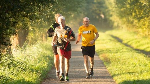 Dosažení důchodového věku neznamená konec aktivního života, zdůrazňuje Iva Holmerová