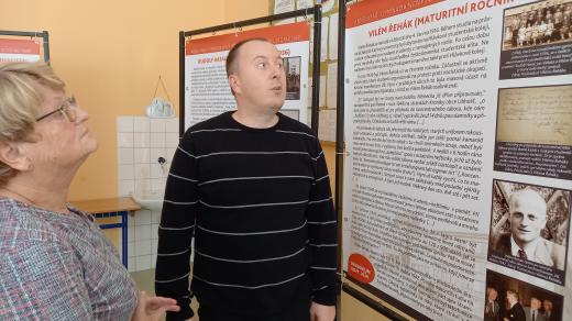 Petr Horák (spoluautor výstavy) a Jana Hyklová