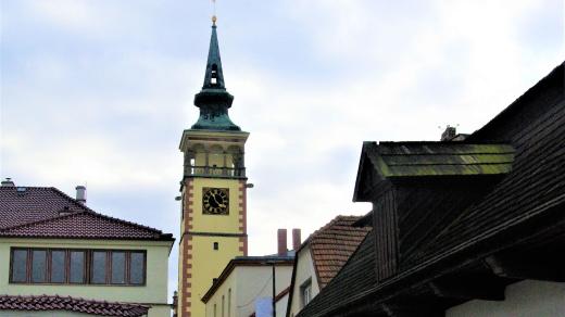 Dominanta Dobrušky,  věž renesanční radnice
