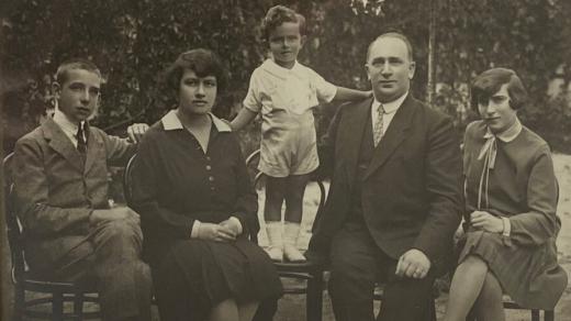 Rodina Richarda Mandla s druhou ženou