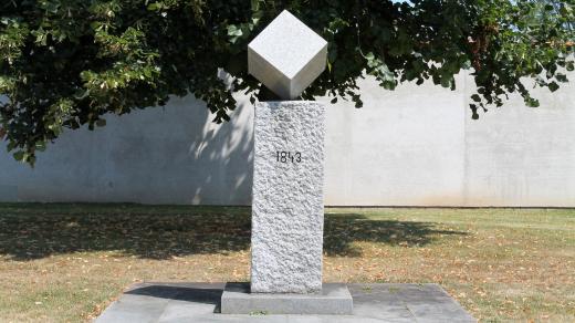 Památník kostky cukru v Dačicích, foto: Harold, Wikimedia Commons, CC BY-SA 3.0