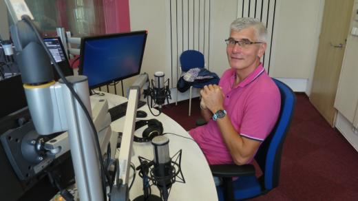 prof. MUDr. Jiří Beran, CSc. ve studiu Českého rozhlasu Hradec Králové