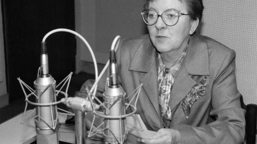 Věra Šťovíčková-Heroldová, bývalá zahraniční zpravodajka Československého rozhlasu