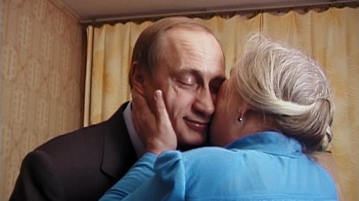 Z dokumentárního filmu Svědkové Putinovi, režie Vitalij Manskij
