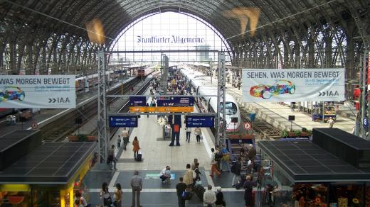 Hlavní nádraží ve Frankfurtu nad Mohanem