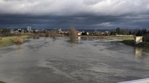 Řeka Morava v olomouckých Nových Sadech během 4. ledna 2024