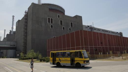 Záporožská jaderná elektrárna ve městě Enerhodar na východě Ukrajiny v roce 2008