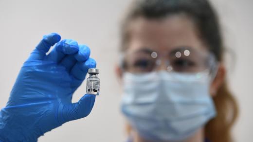 Vakcína proti covidu-19 od firem Pfizer/BioNTech