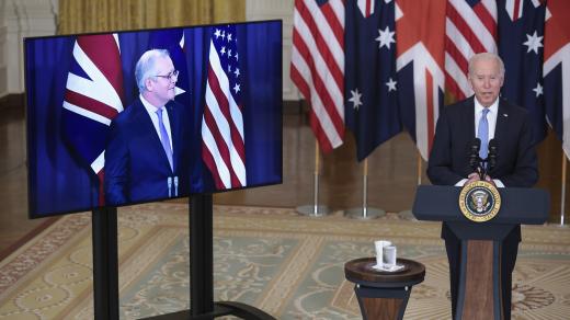 Americký prezident Joe Biden (vpravo) a australský premiér Scott Morrison