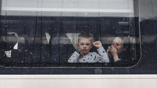 matka s dítětem opouští ve vlaku Kyjev