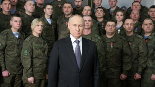 Vladimir Putin přednesl svůj novoroční projev z velitelství Jižního vojenského okruhu v Rostovu na Donu