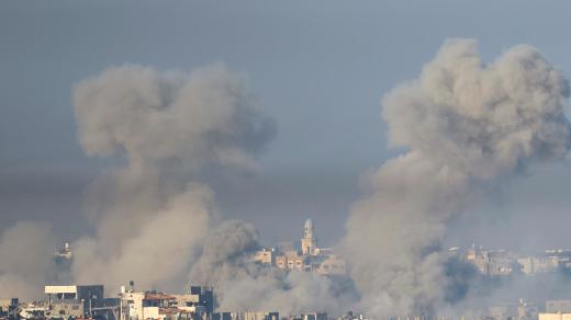 Pohled na zničené město Gaza z jižního Izraele