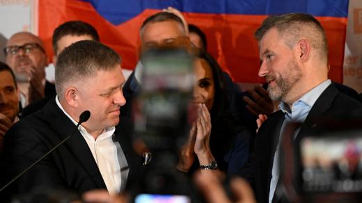 Robert Fico (vlevo) a Peter Pellegrini