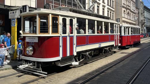 Jízda historickou tramvají centrem Olomouce v rámci výročí 125 let od vyjetí první elektrické tramvaje ve městě