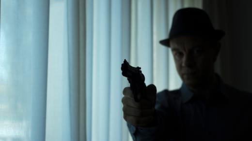 vražda, pistole, muž s pistolí, vrah, zločin