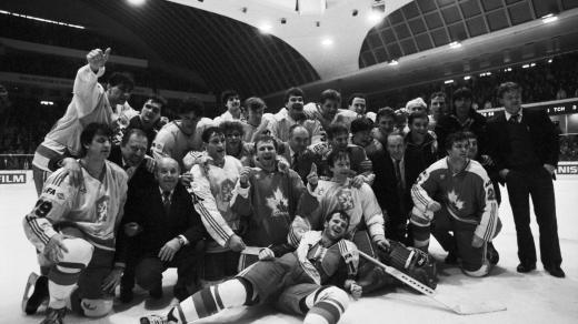 Dosud poslední triumf před domácími fanoušky zaznamenala reprezentace Československa v roce 1985