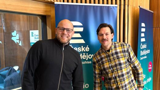 Generální manažer Jihostroje České Budějovice Robert Mifka a moderátor Matěj Vodička