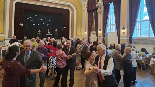 Ples seniorů v Příkazích