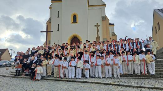 Festival masopustních tradic Fašank 2024, Strání, mečové tance