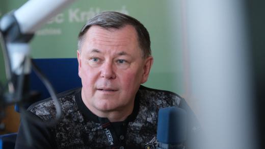 Miloslav Hronek ve studiu Českého rozhlasu Hradec Králové