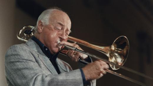 Trombonista George Chisholm na jazzovém festivalu v Edinburghu v roce 1986