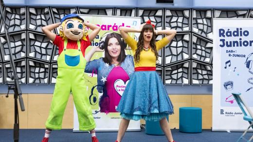 Karol a Kvído to na oslavě pořádně rozbalili