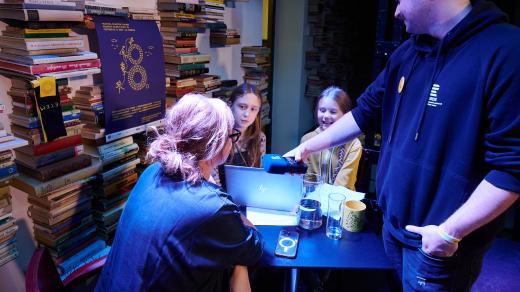 Na dětství v Dismanově souboru vzpomínala castingová režisérka a zakladatelka portálu Actorsmap Kateřina Oujezdská