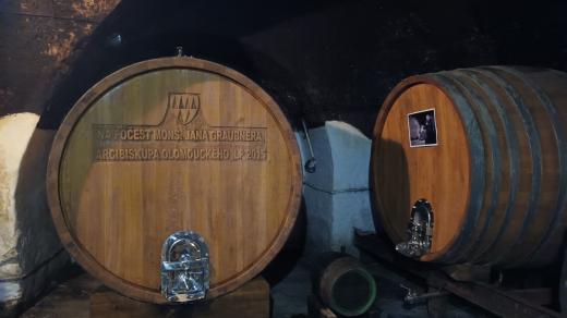 Arcibiskupské sklepy v Kroměříži, víno pro arcibiskupa