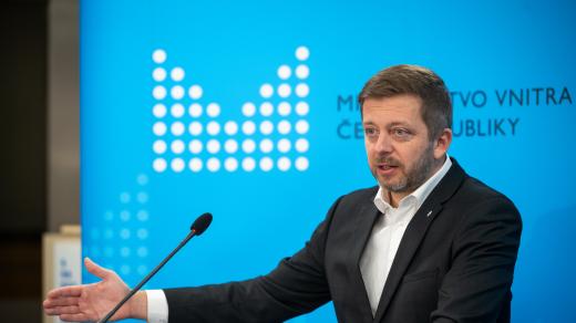 Ministra vnitra Vít Rakušan na tiskové konferenci po jednání se zástupci odborů bezpečnostních sborů