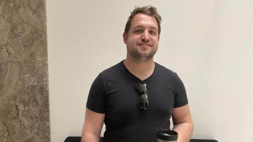 pražič kávy Samuel Makovička